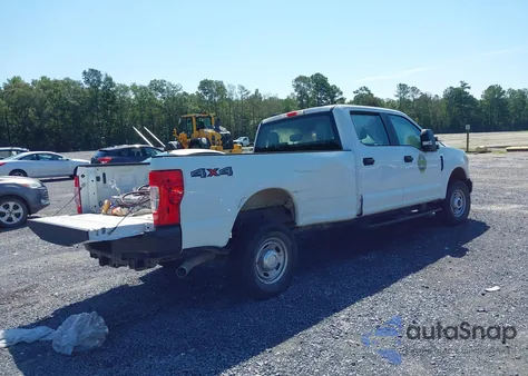 2022 Ford F-250 Xl из США, поврежденный, VIN 1FT7W2B64NEE50674